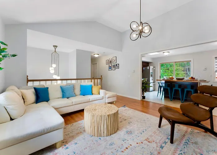 Gorgeous 4Br Home With Hot Tub,Pool& Sauna